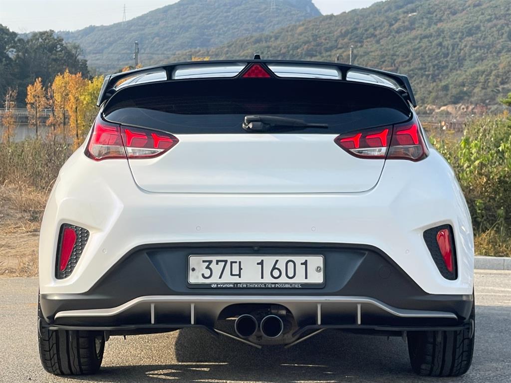 HYUNDAI Veloster - Vista 4