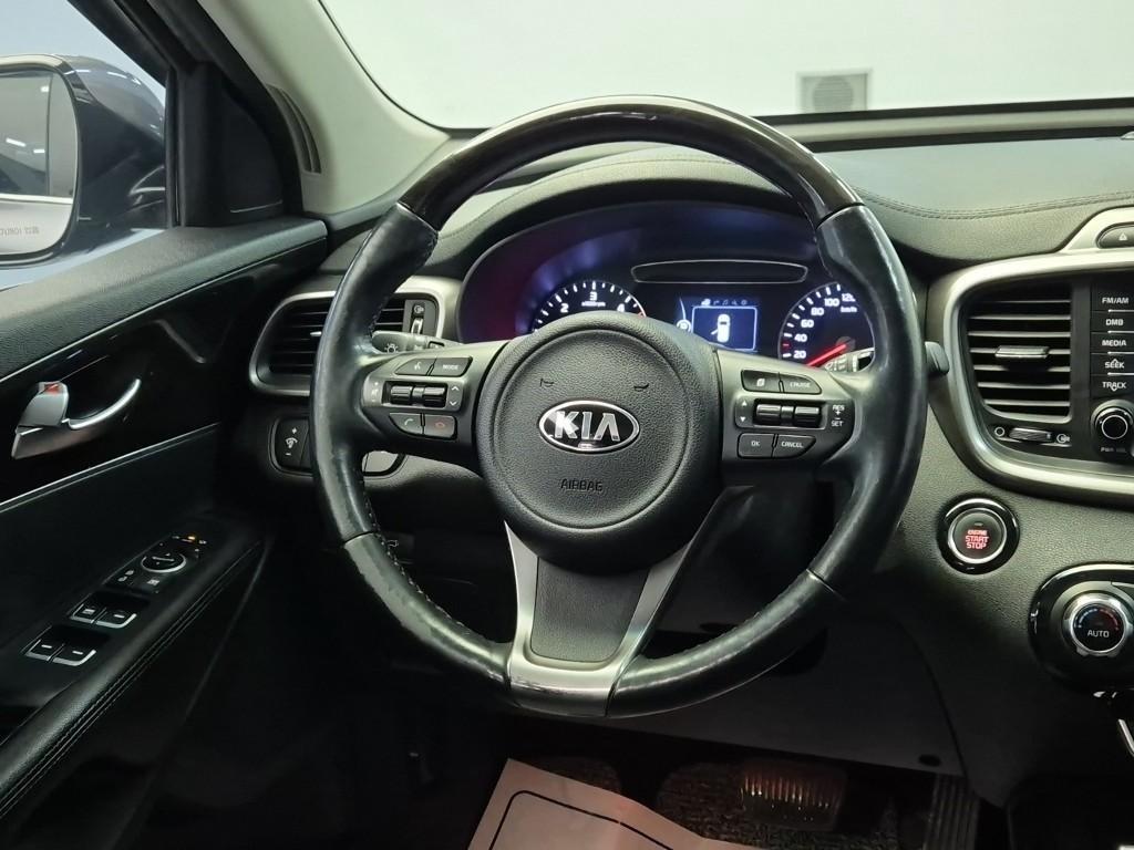 KIA Sorento - Vista 9