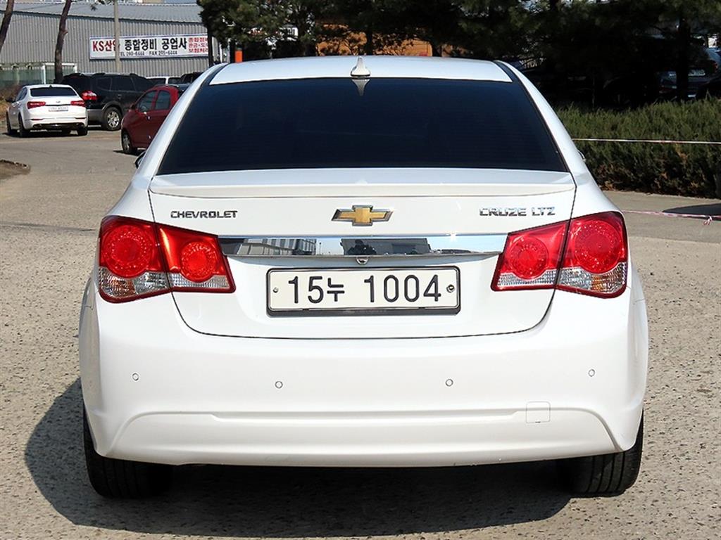 Chevrolet Cruise - Vista 4