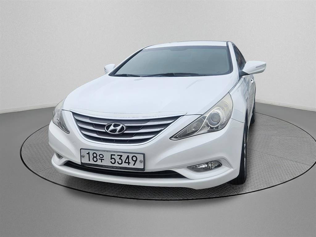 HYUNDAI Sonata - Vista 3