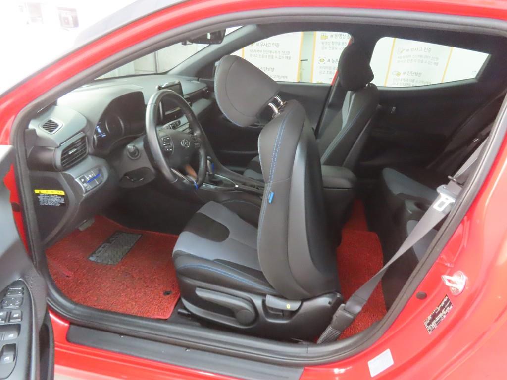 HYUNDAI Veloster - Vista 6