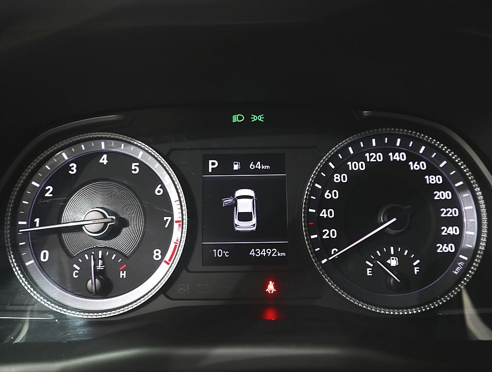 HYUNDAI Sonata - Vista 7