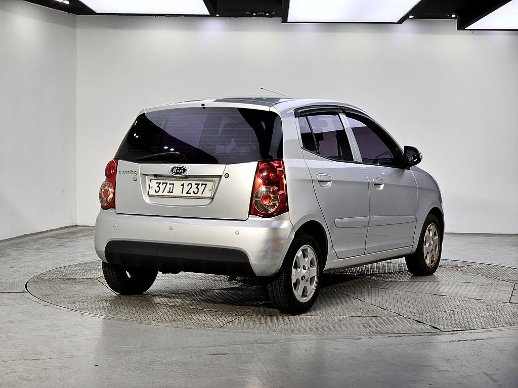 KIA Morning - Vista 4