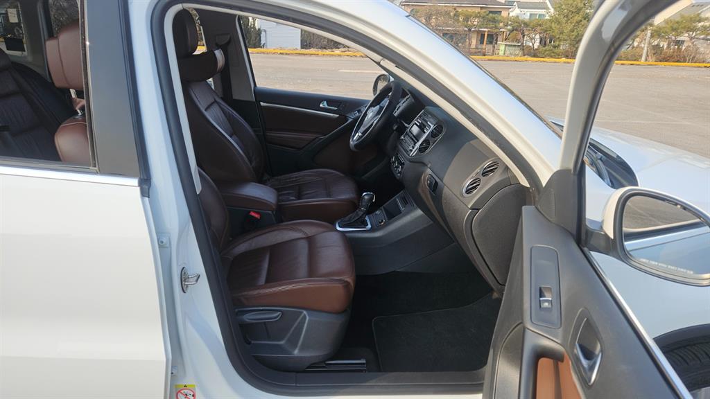 Volkswagen Tiguan - Vista 10