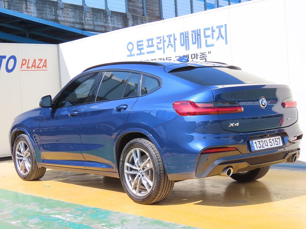 BMW X4 - Vista 4