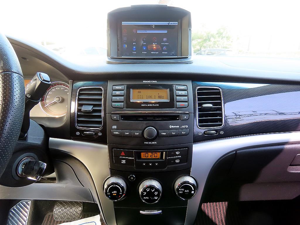 Ssangyong Korando 2012 Blanco - Importación desde Corea - HF Imports Iquique - Foto 14