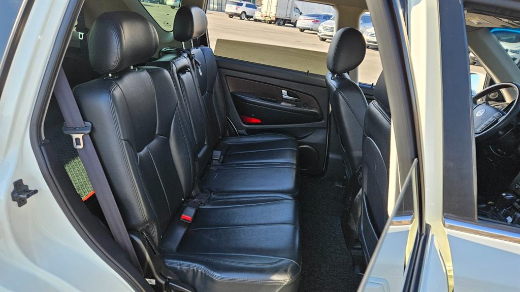 Ssangyong Rexton - Vista 12