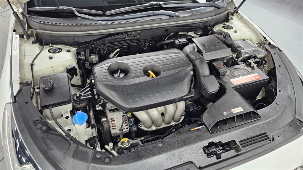 HYUNDAI Sonata - Vista 6