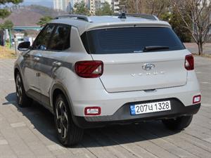 HYUNDAI Venue - Vista 8