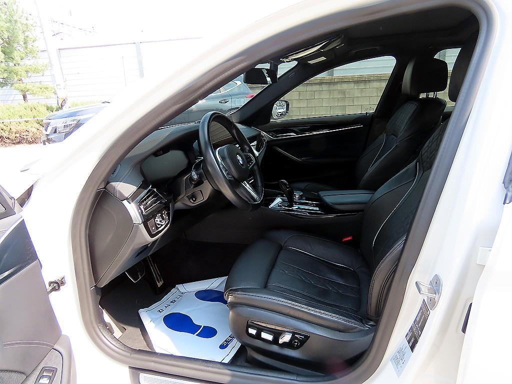 BMW 5 Series - Vista 5