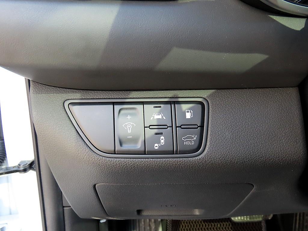 Genesis G70 - Vista 12