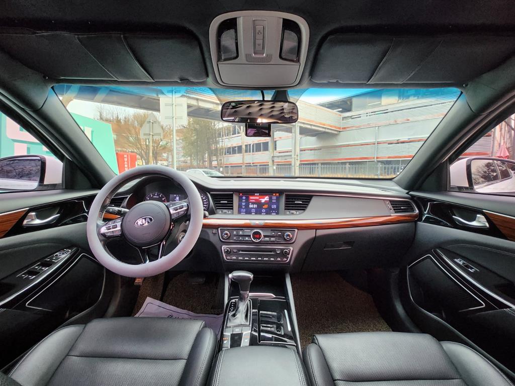 KIA K7 - Vista 6