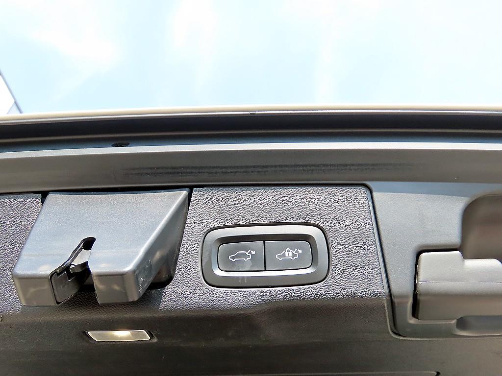 Volvo XC60 2018 Blanco - Importación desde Corea - HF Imports Iquique - Foto 18