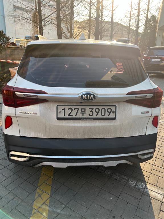 KIA Seltos - Vista 3