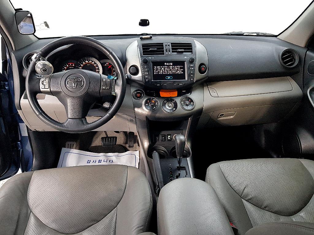 Toyota RAV4 - Vista 5