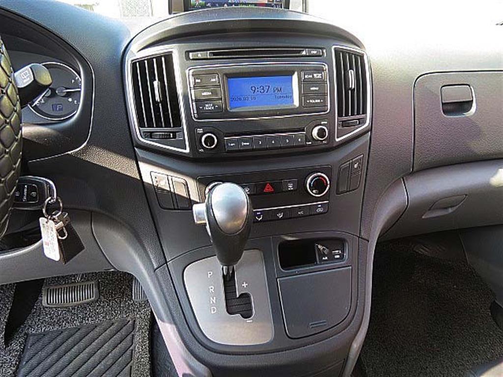 HYUNDAI Starex 2017 Azul - Importación desde Corea - HF Imports Iquique - Foto 8