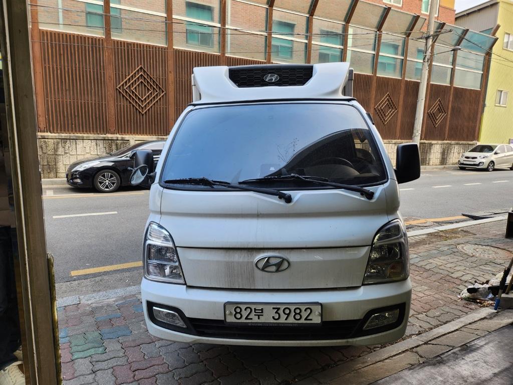 Small Truck Top_Frozen Top 2021 Blanco - Importación desde Corea - HF Imports Iquique - Foto 1