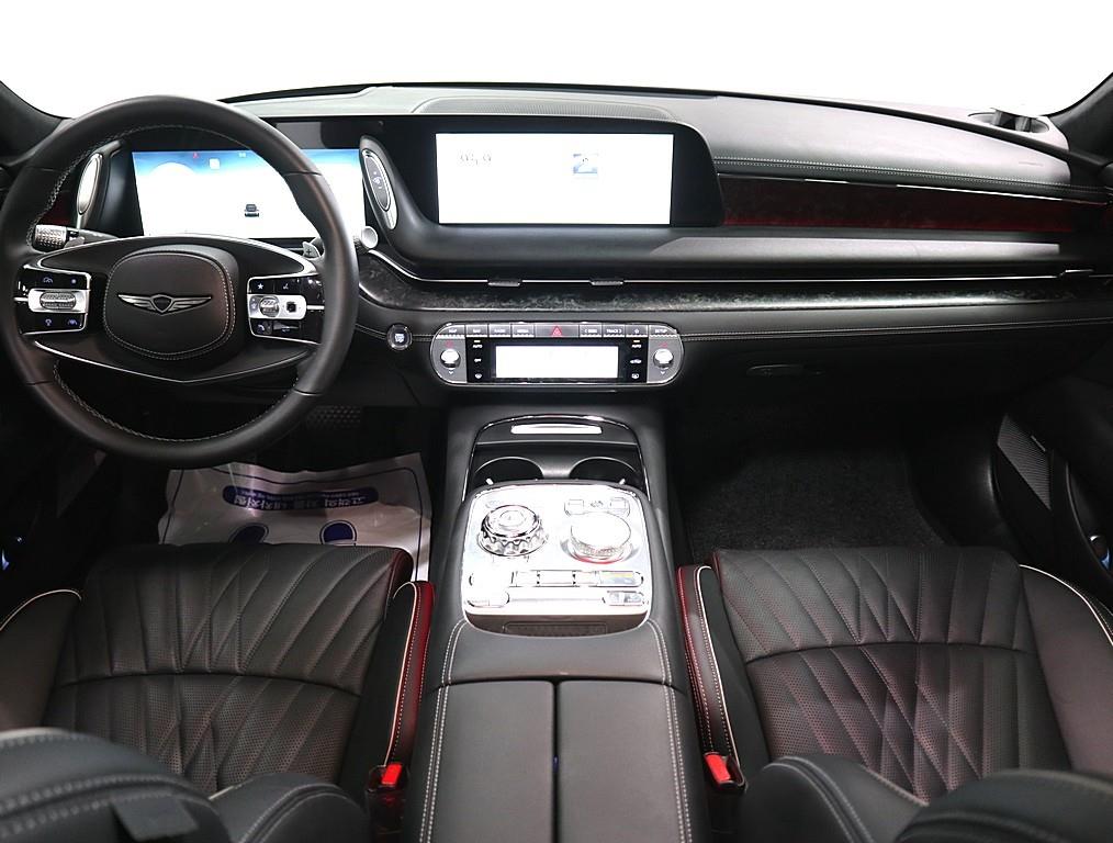 Genesis G90 - Vista 5