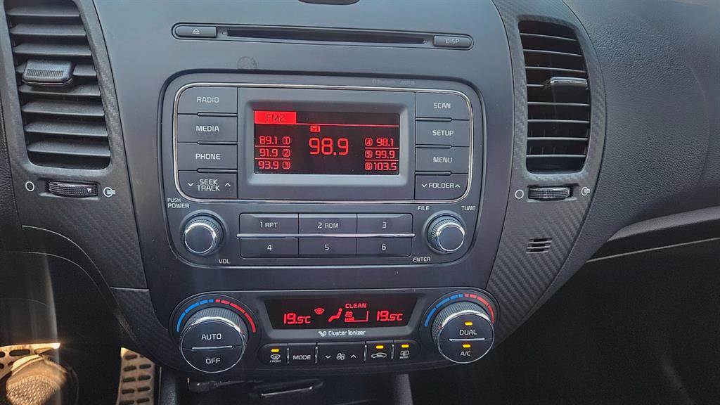 KIA K3 2013 Blanco - Importación desde Corea - HF Imports Iquique - Foto 14