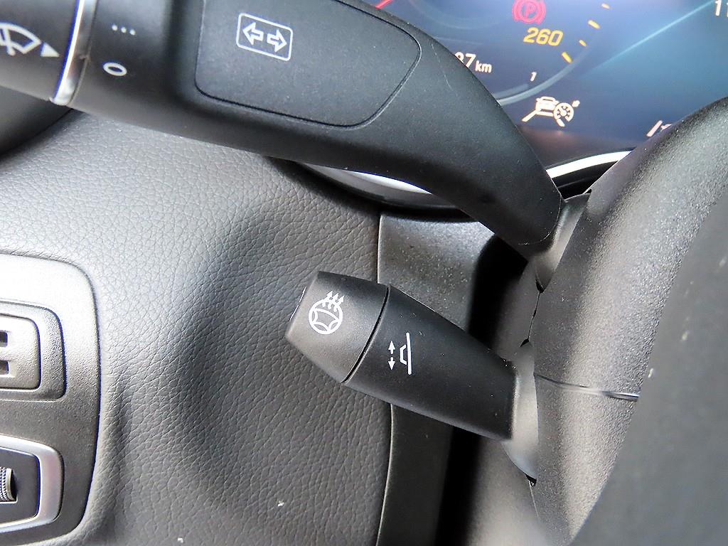 Mercedes Benz GLC Class - Vista 11