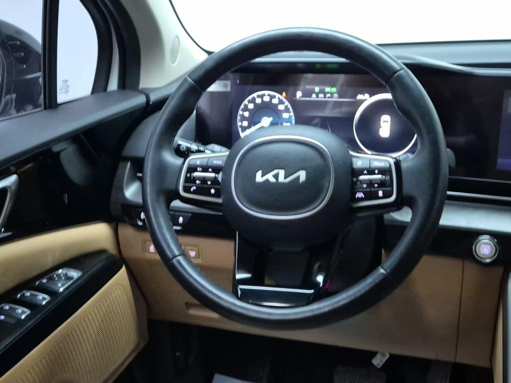 KIA Carnival - Vista 8