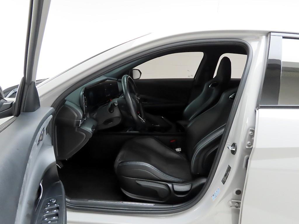 HYUNDAI Avante - Vista 12