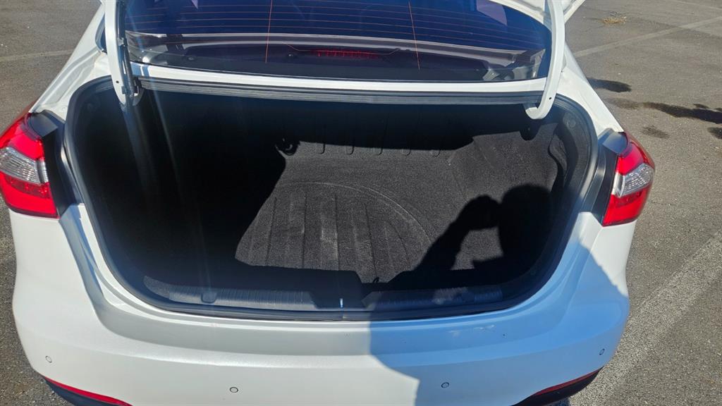 KIA K3 2013 Blanco - Importación desde Corea - HF Imports Iquique - Foto 20