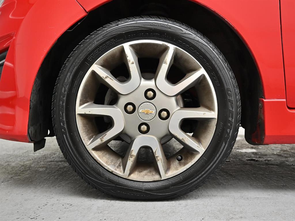 Chevrolet Spark - Vista 5