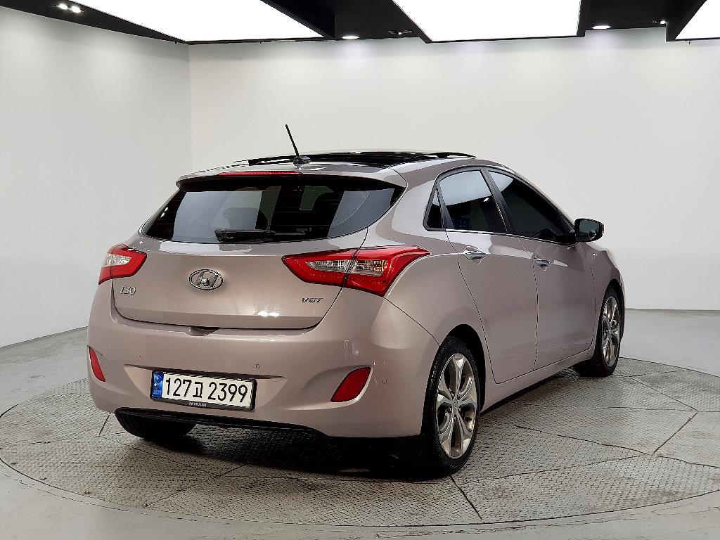 HYUNDAI i30 - Vista 4