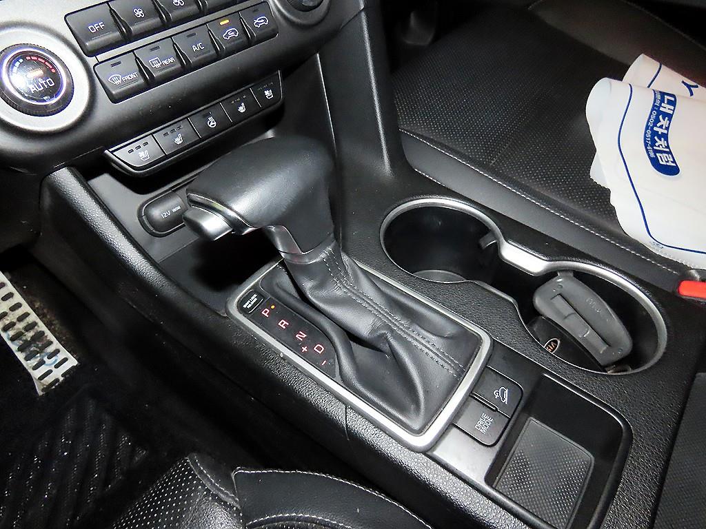 KIA Sportage - Vista 12