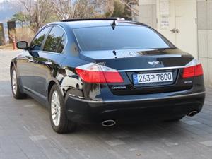 HYUNDAI Genesis - Vista 8