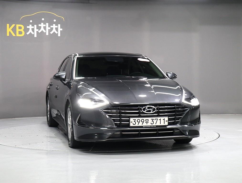 HYUNDAI Sonata - Vista 2