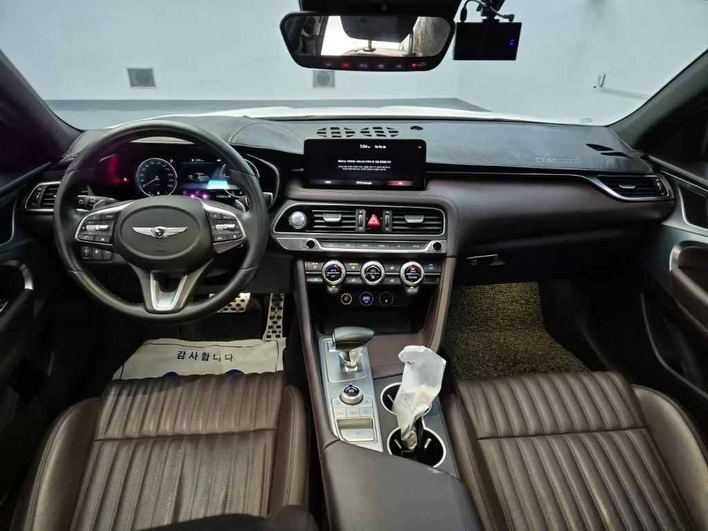 Genesis G70 - Vista 7
