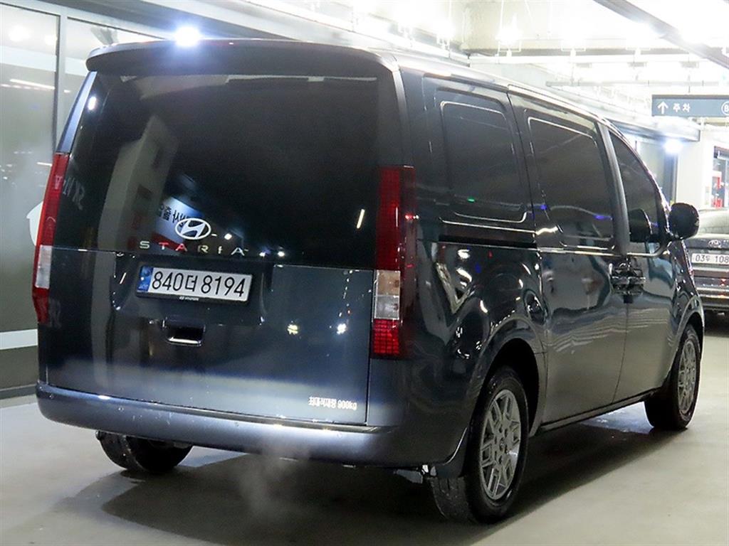 HYUNDAI Staria - Vista 4