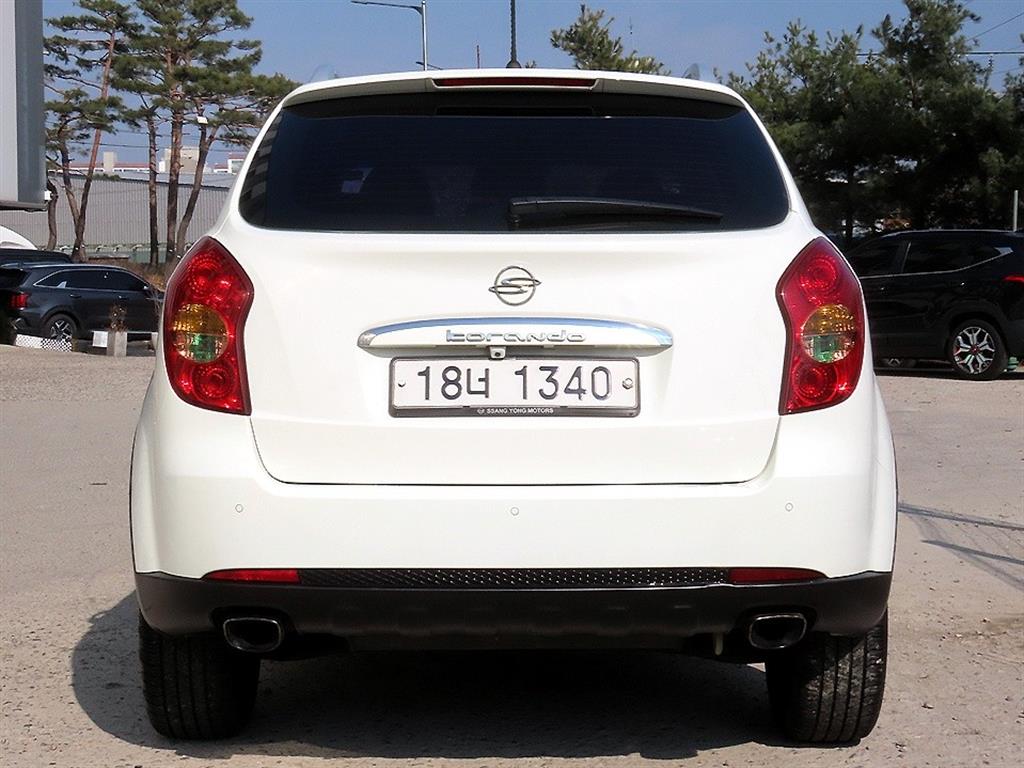 Ssangyong Korando - Vista 4