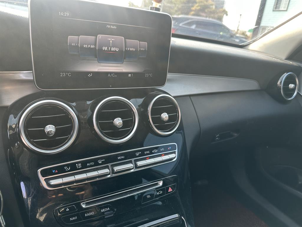 Mercedes Benz C Class - Vista 7