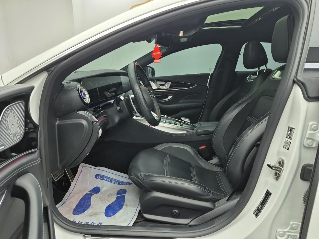 Mercedes Benz AMG GT - Vista 11