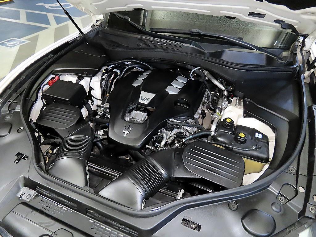 Maserati Levante 2018 Blanco - Importación desde Corea - HF Imports Iquique - Foto 19