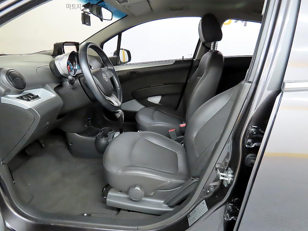 Chevrolet Spark - Vista 5