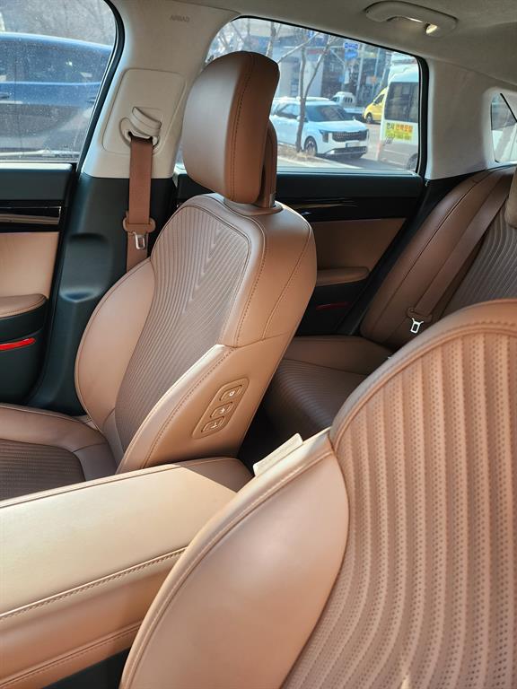 HYUNDAI Grandeur - Vista 9