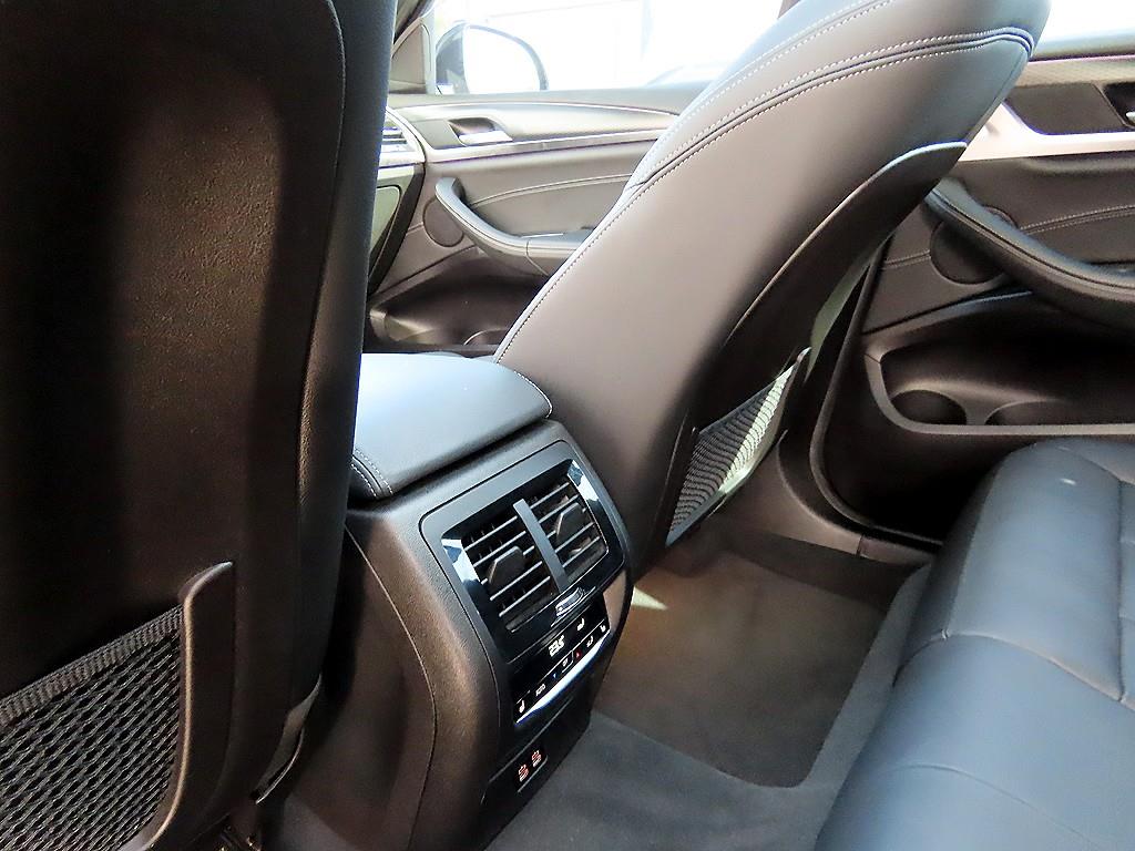 BMW X4 2023 Negro - Importación desde Corea - HF Imports Iquique - Foto 15