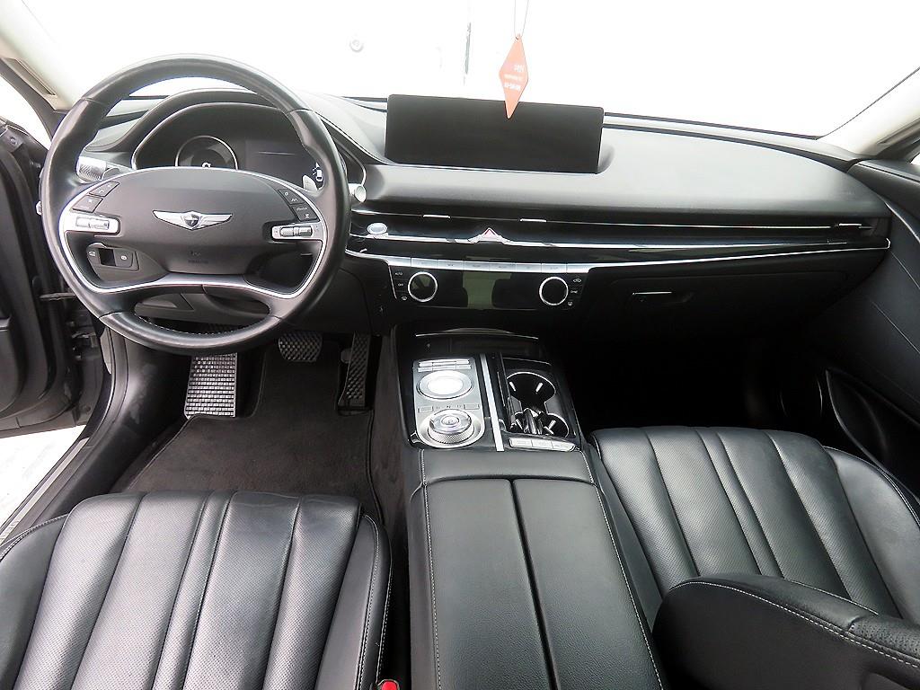 Genesis G80 - Vista 8