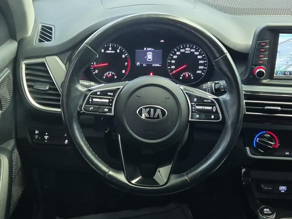 KIA Seltos - Vista 9