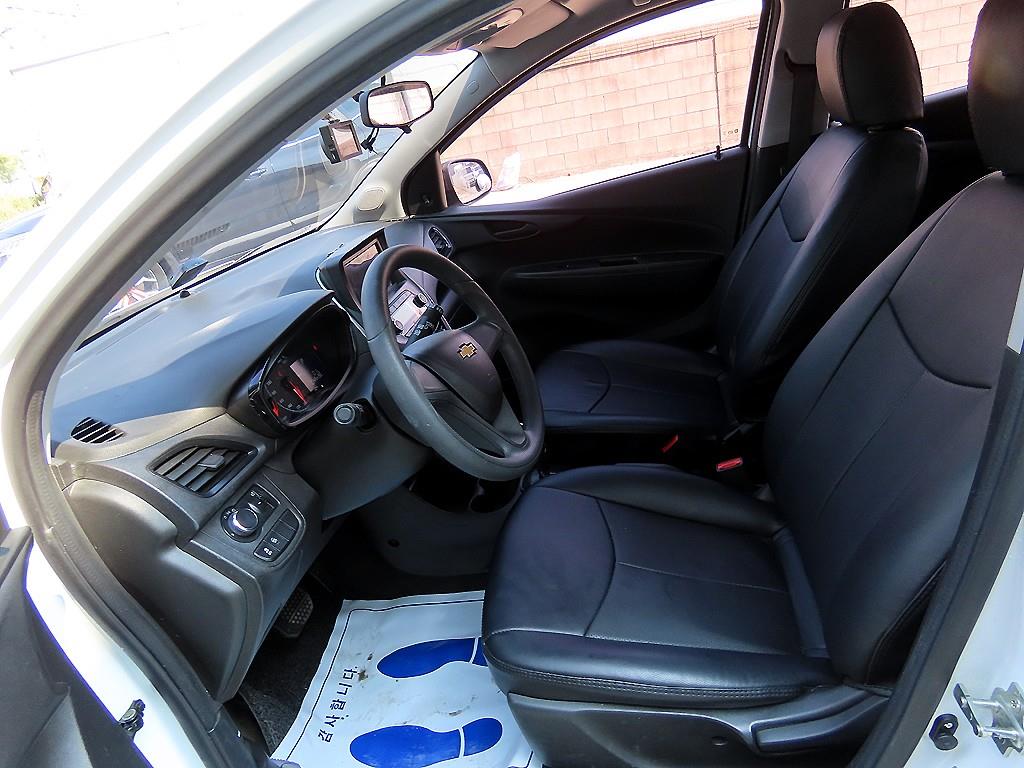 Chevrolet Spark - Vista 5