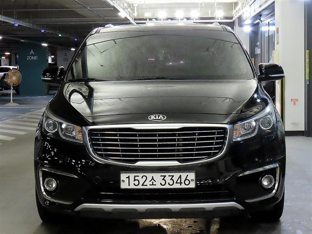 KIA Carnival - Vista 2