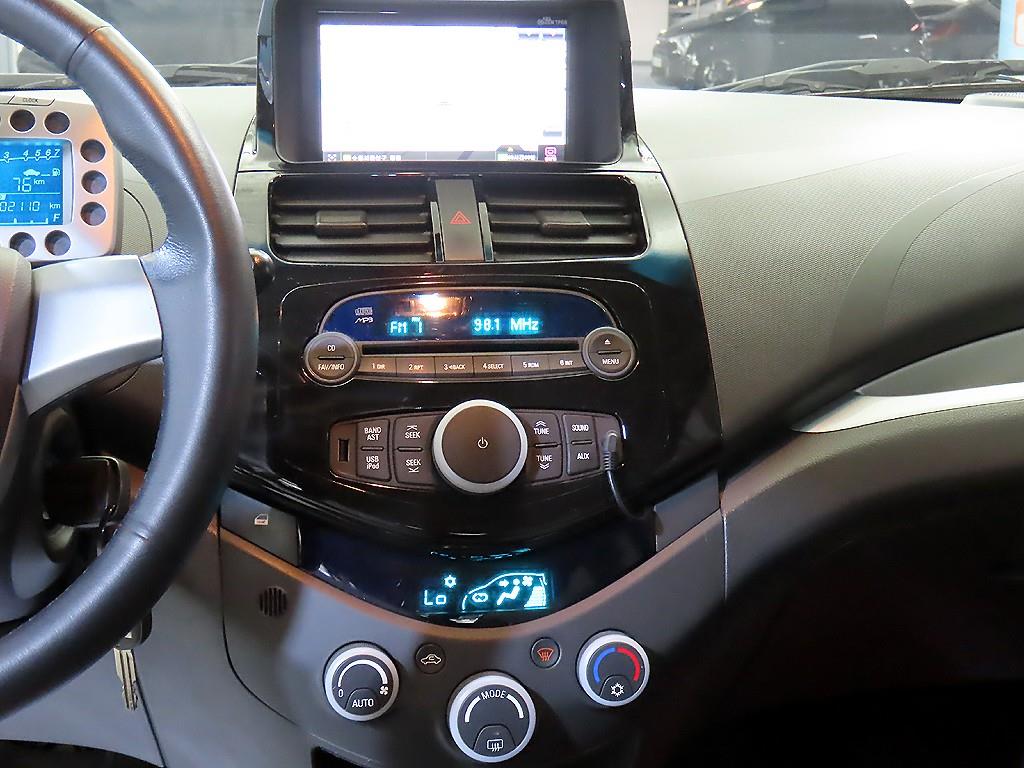 Chevrolet Spark - Vista 11