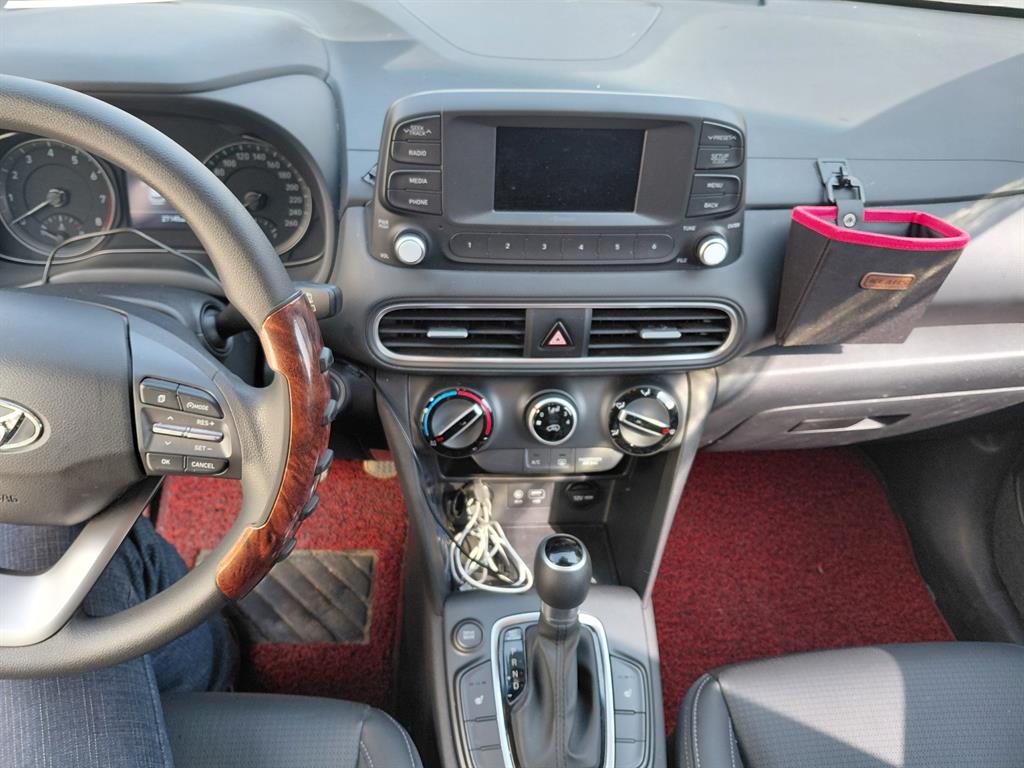 HYUNDAI Kona - Vista 9