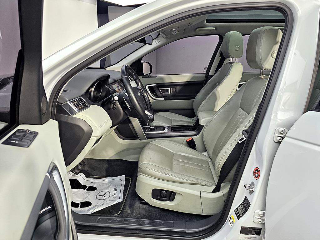 Land Rover Discovery Sports - Vista 8