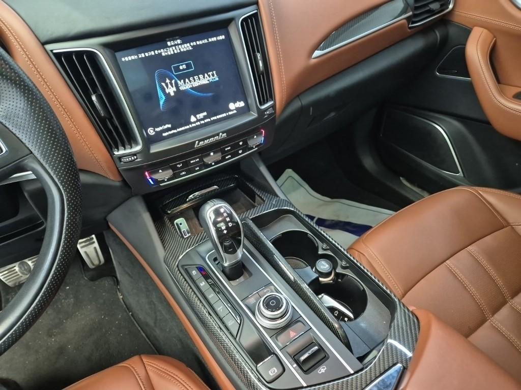 Maserati Levante - Vista 10
