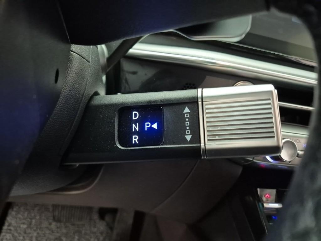 HYUNDAI Grandeur - Vista 8